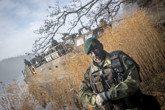 Skytteplutonchef väntar på att bli intervjuad inför vårt Youtubeinslag om SWENEX16.