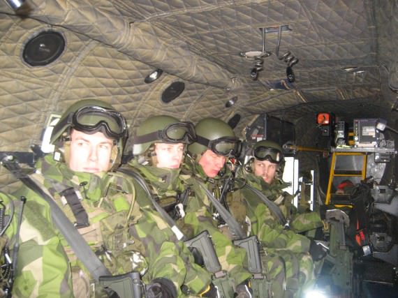 Grundläggande utbildning i helikoptertjänst.