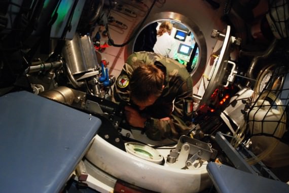 NSRS (Nato Submarine Rescue System) från insidan