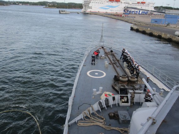 Losskastning från Karlskrona.